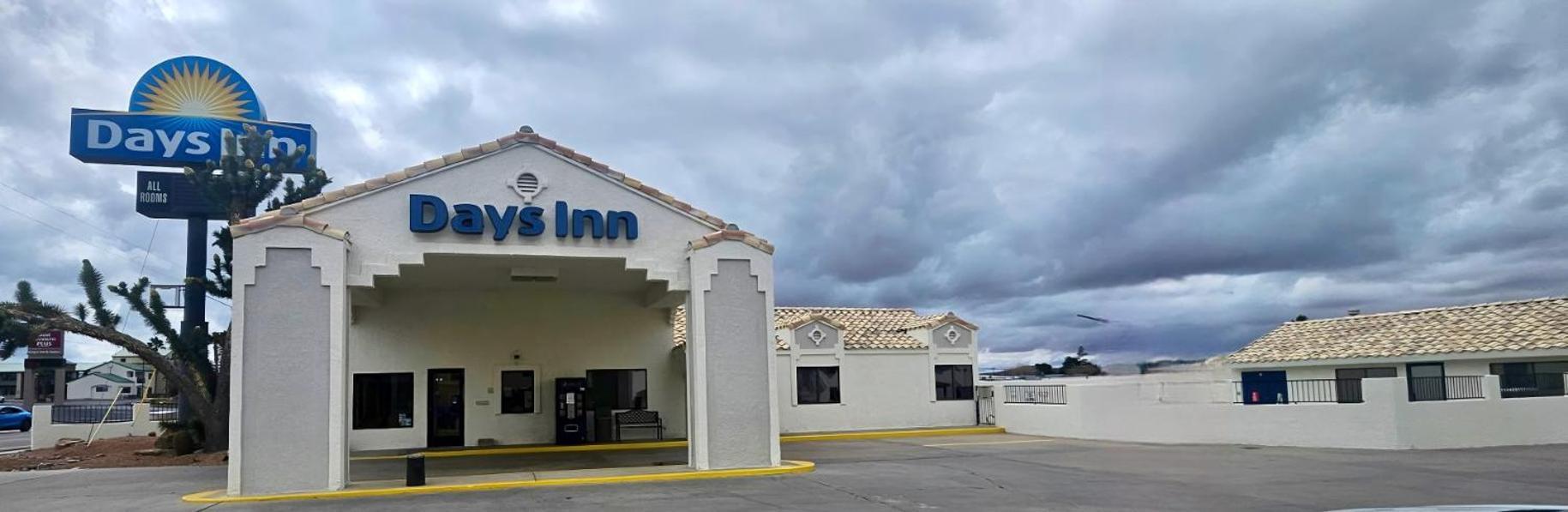 Days Inn By Wyndham Kingman West Exterior foto